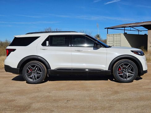New 2026 Ford Explorer ST w/ Sun And Sound Package AWD/4WD image 4