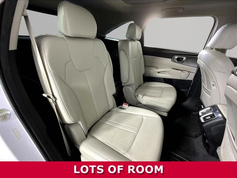 Used 2023 Kia Sorento SX AWD/4WD image 25