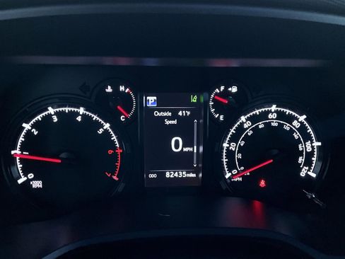 Used 2021 Toyota 4Runner SR5 Premium w/ Moonroof Package image 15