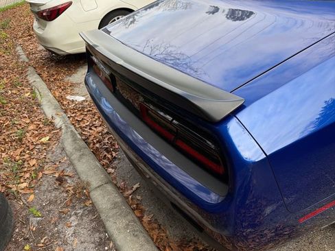 Used 2019 Dodge Challenger SXT w/ Blacktop Package image 11