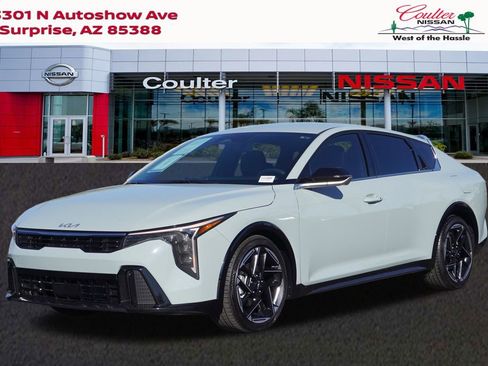 Used 2025 Kia K4 GT-Line image 1