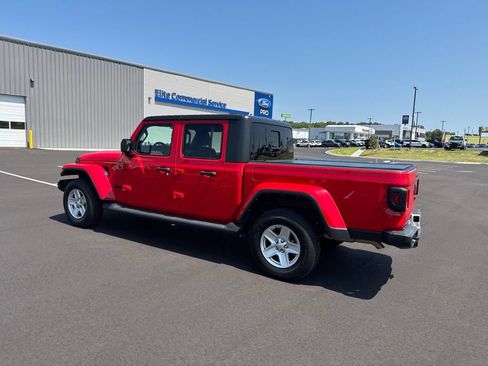 Used 2023 Jeep Gladiator Sport AWD/4WD image 11