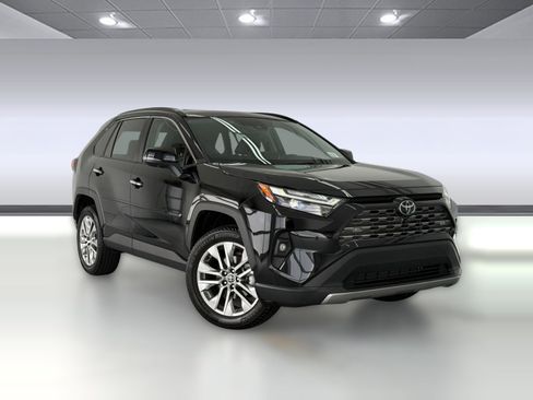 Used 2025 Toyota RAV4 Limited w/ Advanced Technology Package FWD image 6