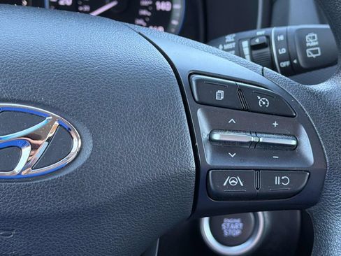 Used 2023 Hyundai Kona SEL FWD image 11