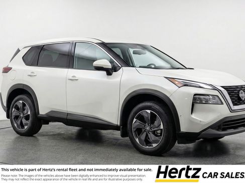 Used 2025 Nissan Rogue SV AWD/4WD image 1