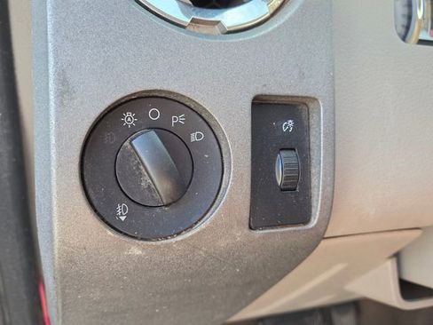 Used 2010 Ford F350 Lariat image 25