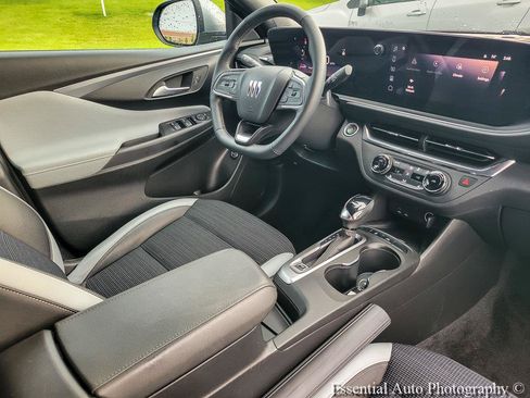 Certified 2024 Buick Envista Preferred w/ Convenience I Package FWD image 27
