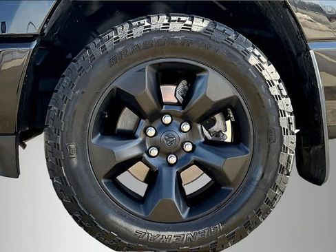 Used 2019 RAM 1500 Big Horn AWD/4WD image 33