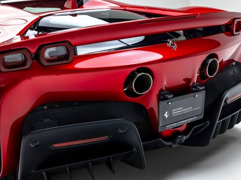 Certified 2025 Ferrari SF90 Spider AWD/4WD image 21
