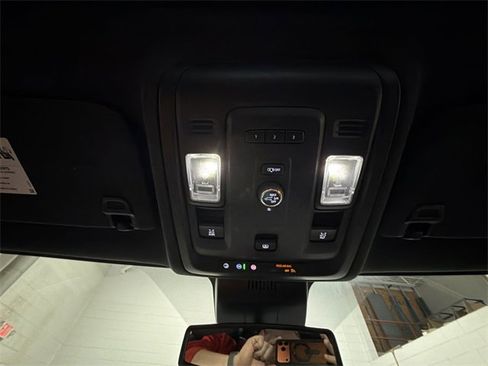 Certified 2023 Chevrolet Suburban RST image 22