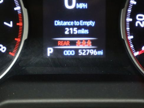 Used 2022 Toyota RAV4 XLE image 42