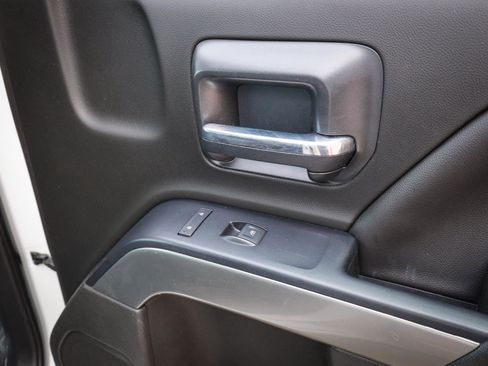 Used 2018 Chevrolet Silverado 1500 LT w/ All Star Edition image 26