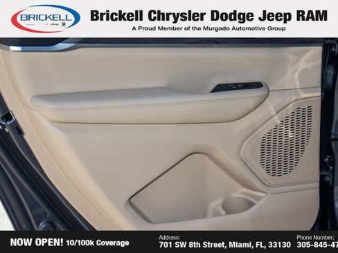 Used 2024 Jeep Grand Cherokee L Limited image 12