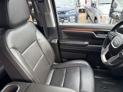 Used 2025 GMC Sierra 3500 Denali w/ Technology Package AWD/4WD image 14