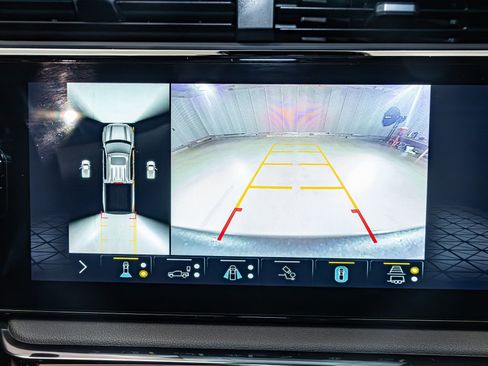 Used 2022 GMC Sierra 1500 AT4 w/ AT4 Premium Package AWD/4WD image 18