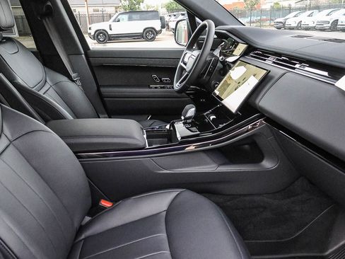 New 2026 Land Rover Range Rover Sport SE AWD/4WD image 17