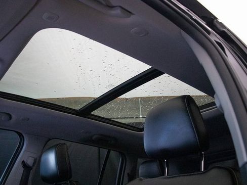 Used 2023 Jeep Grand Cherokee Limited w/ Trailer Tow Prep Group (B) image 29