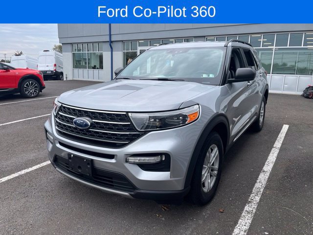 Used 2021 Ford Explorer XLT w/ Equipment Group 202A AWD/4WD image 2