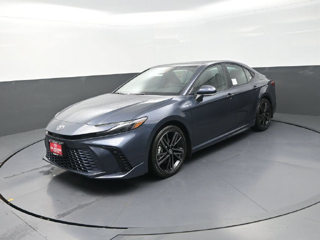 Used 2026 Toyota Camry XSE FWD image 3