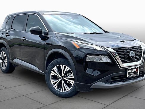 Certified 2023 Nissan Rogue SV image 3