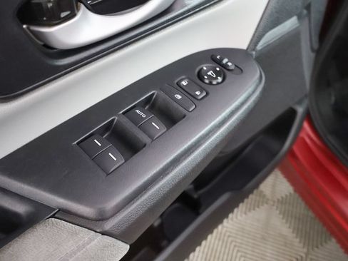 Used 2020 Honda CR-V LX image 34