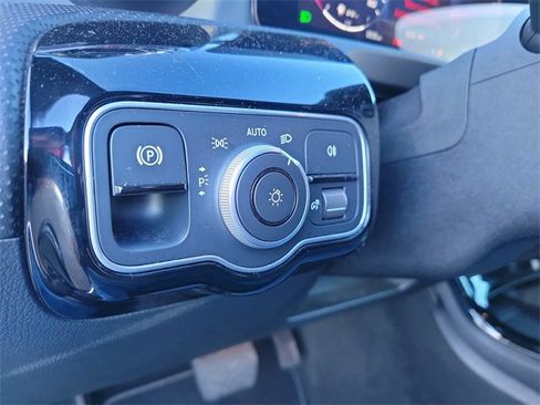 Used 2025 Mercedes-Benz CLA 250 CLA 250 image 28