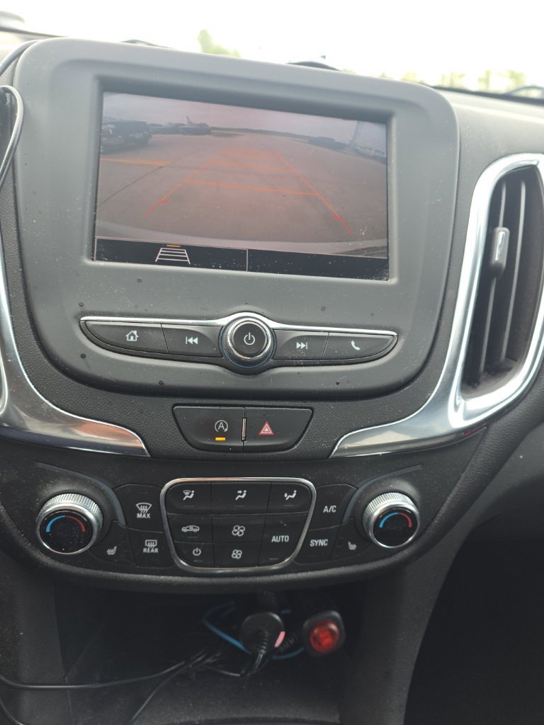 Used 2022 Chevrolet Equinox LT FWD image 19