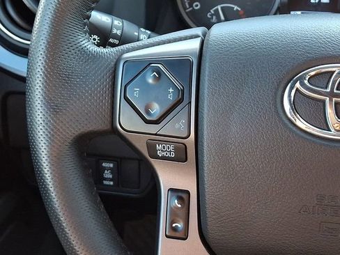 Used 2023 Toyota Tacoma TRD Sport AWD/4WD image 22