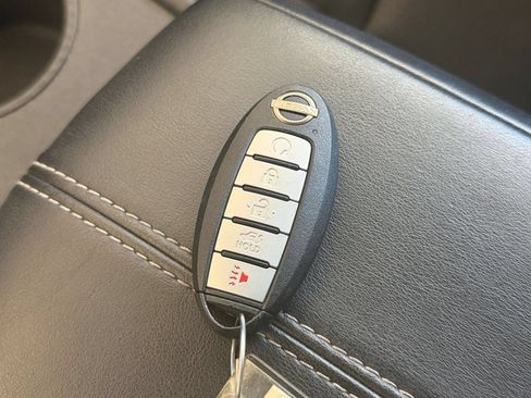 Used 2025 Nissan Altima 2.5 SV FWD image 21