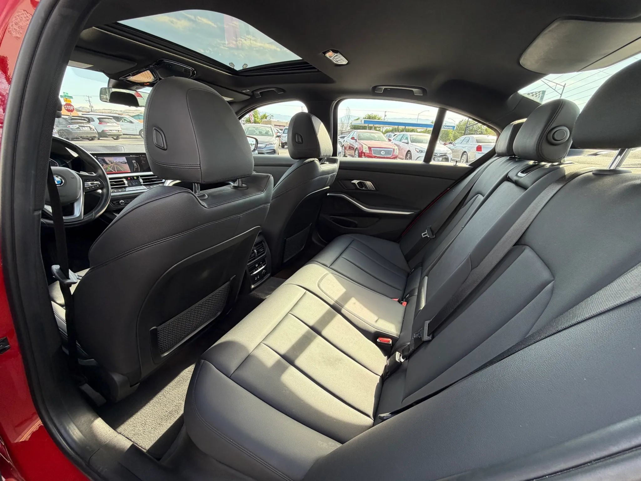 Used 2019 BMW 330i Sedan w/ Convenience Package RWD image 17
