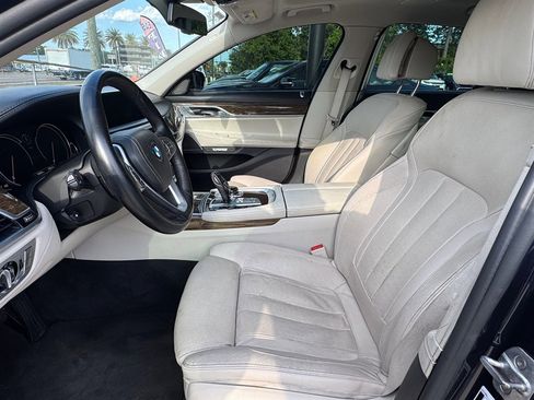 Used 2016 BMW 740i RWD image 11