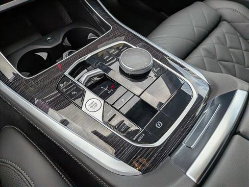 Used 2026 BMW X5 sDrive40i w/ M Sport Package RWD image 15