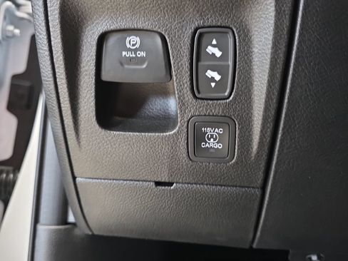 New 2026 RAM 1500 Laramie AWD/4WD image 29