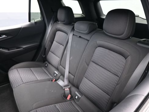 Used 2026 Chevrolet Equinox LT FWD image 37