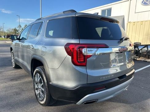 Used 2023 GMC Acadia SLE w/ Driver Convenience Package AWD/4WD image 3