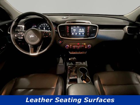 Used 2018 Kia Sorento EX FWD image 7