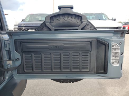 Used 2024 Jeep Wrangler Sport image 15