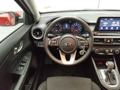 Used 2021 Kia Forte LXS FWD image 22