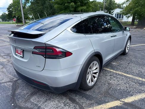 Used 2016 Tesla Model X 75D AWD/4WD image 9