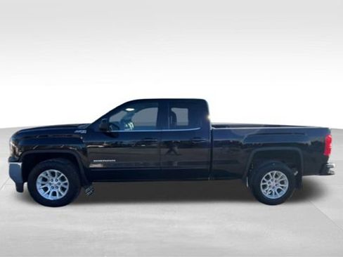 Used 2018 GMC Sierra 1500 SLE w/ SLE Value Package image 12