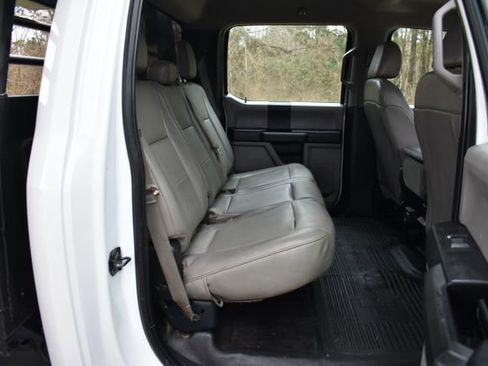 Used 2019 Ford F250 XL w/ Power Equipment Group image 16