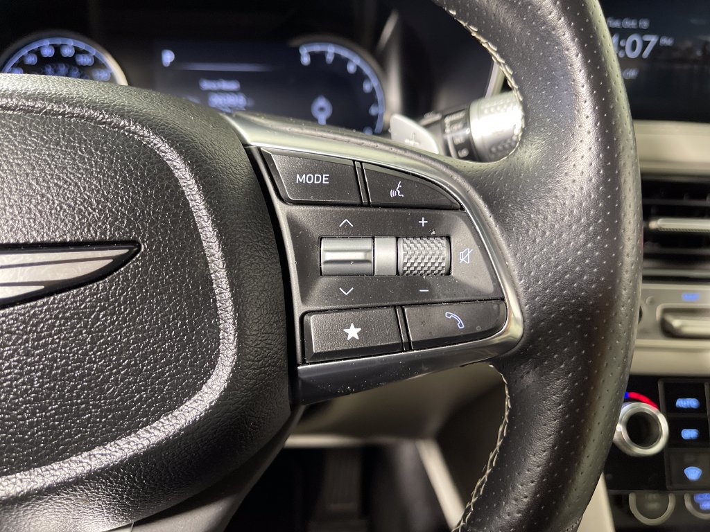 Used 2025 Genesis G70 2.5T AWD/4WD image 29