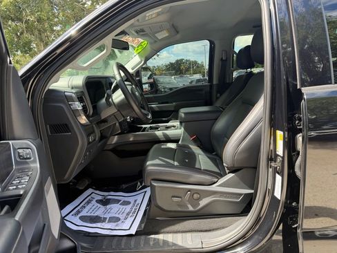 Used 2025 Ford F250 Lariat w/ Black Appearance Package AWD/4WD image 19