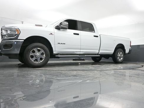 Used 2024 RAM 3500 Big Horn image 49