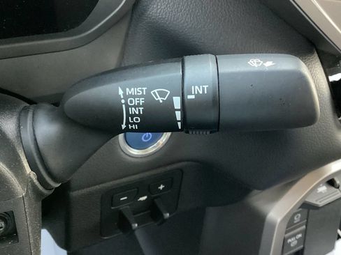 Used 2023 Toyota Tundra Limited AWD/4WD image 26
