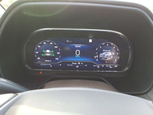 Certified 2022 Chevrolet Tahoe Z71 w/ Luxury Package image 30