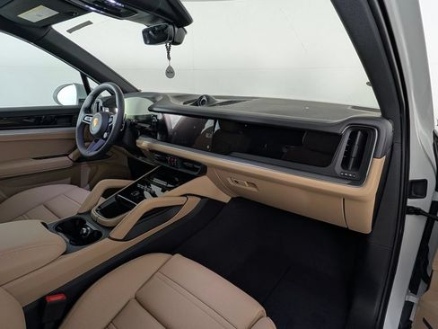 New 2026 Porsche Cayenne AWD/4WD image 19