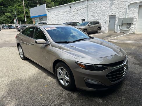 Used 2025 Chevrolet Malibu LS FWD image 7