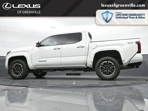 Used 2024 Toyota Tacoma TRD Sport RWD image 15