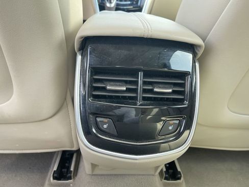 Used 2014 Cadillac XTS Luxury w/ Driver Awareness Package image 28